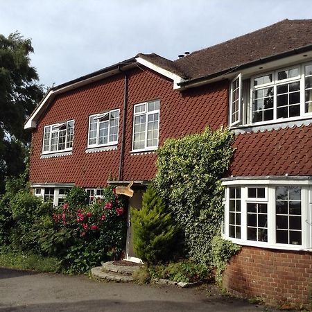 Tower Hill House Basingstoke Hotel Bagian luar foto